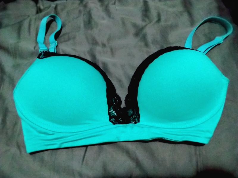 湖綠色無鋼圈內衣(已結束)