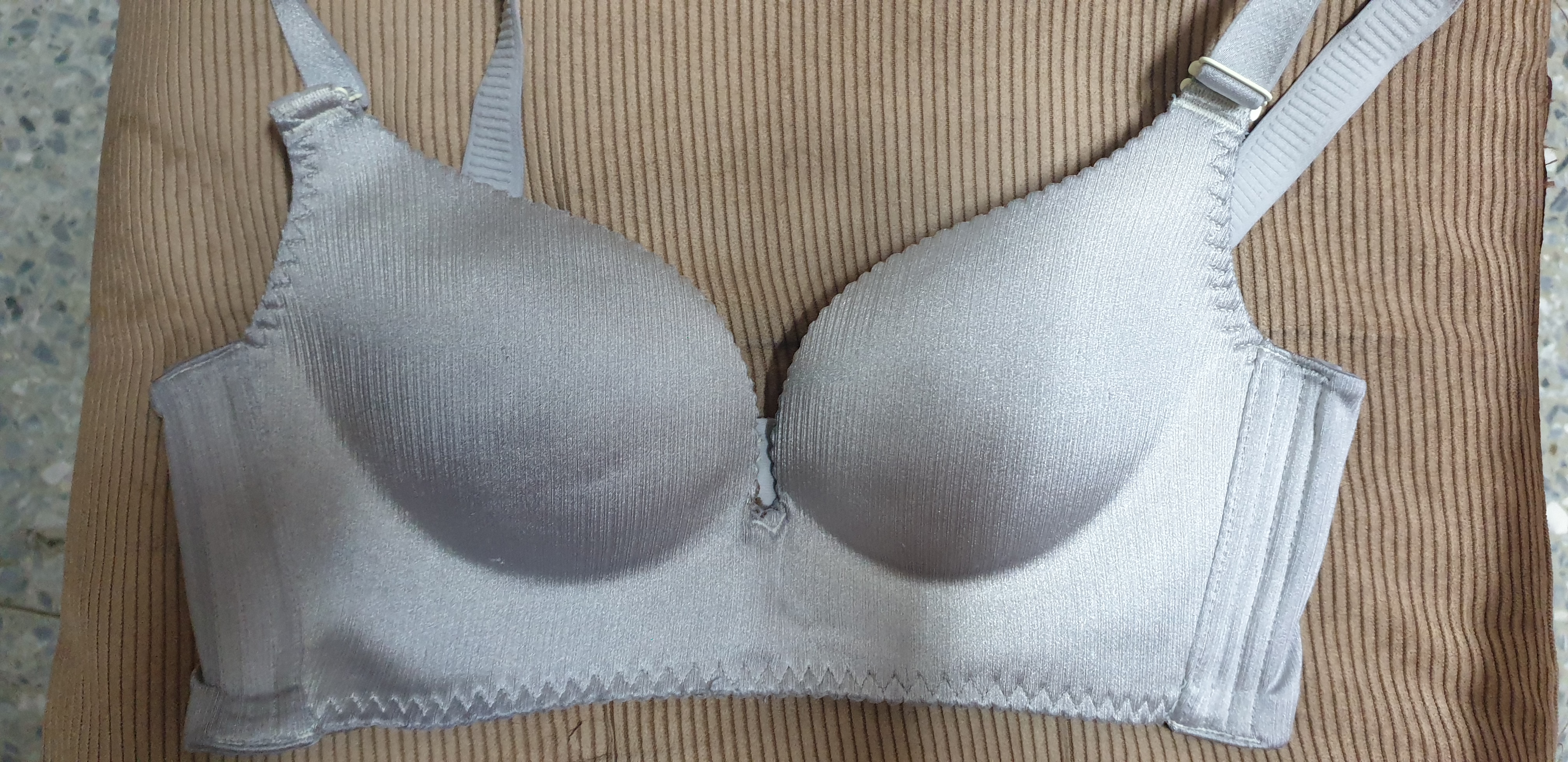 運動完後的內衣