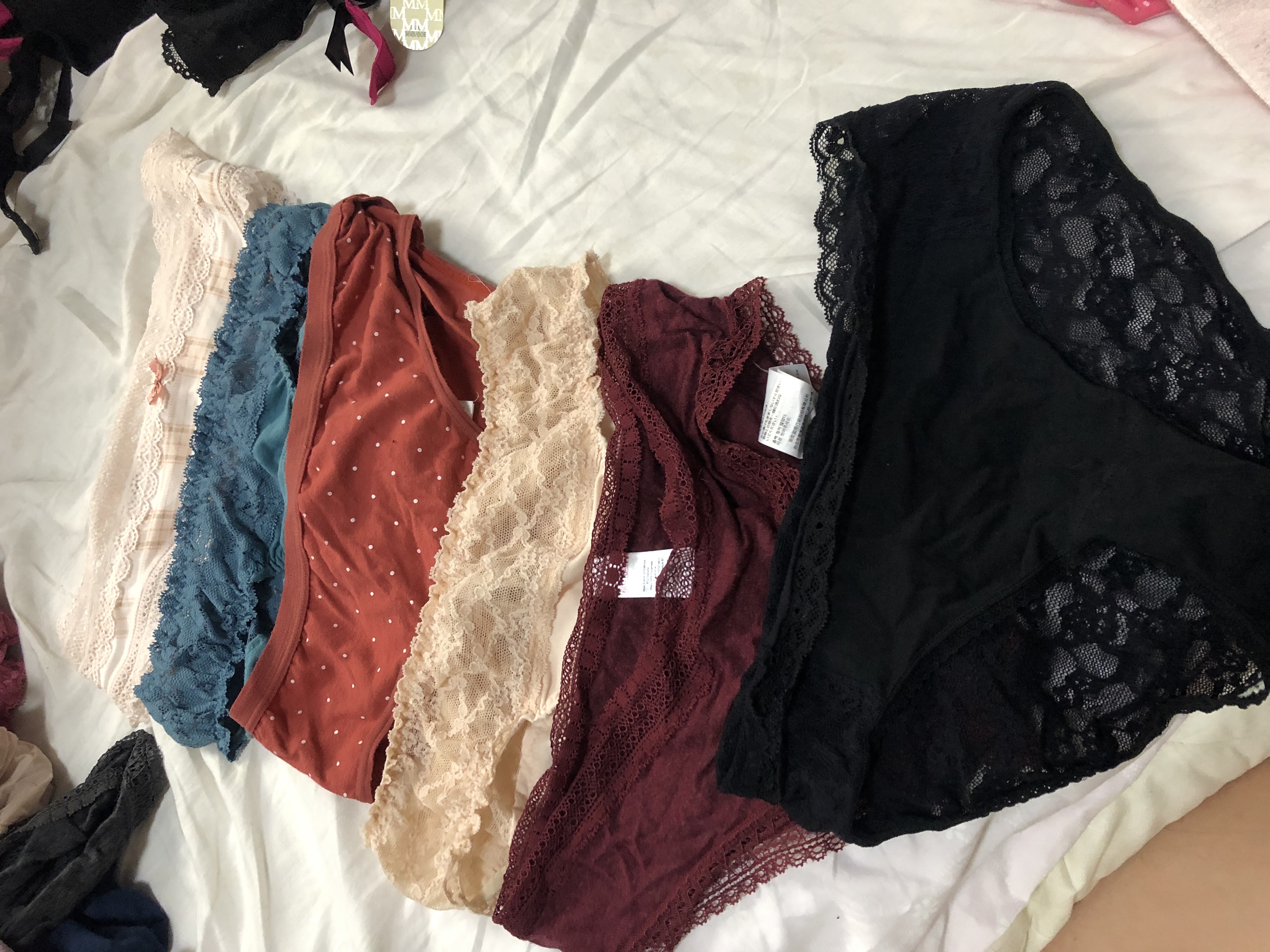 味道濃郁的學生妹內褲