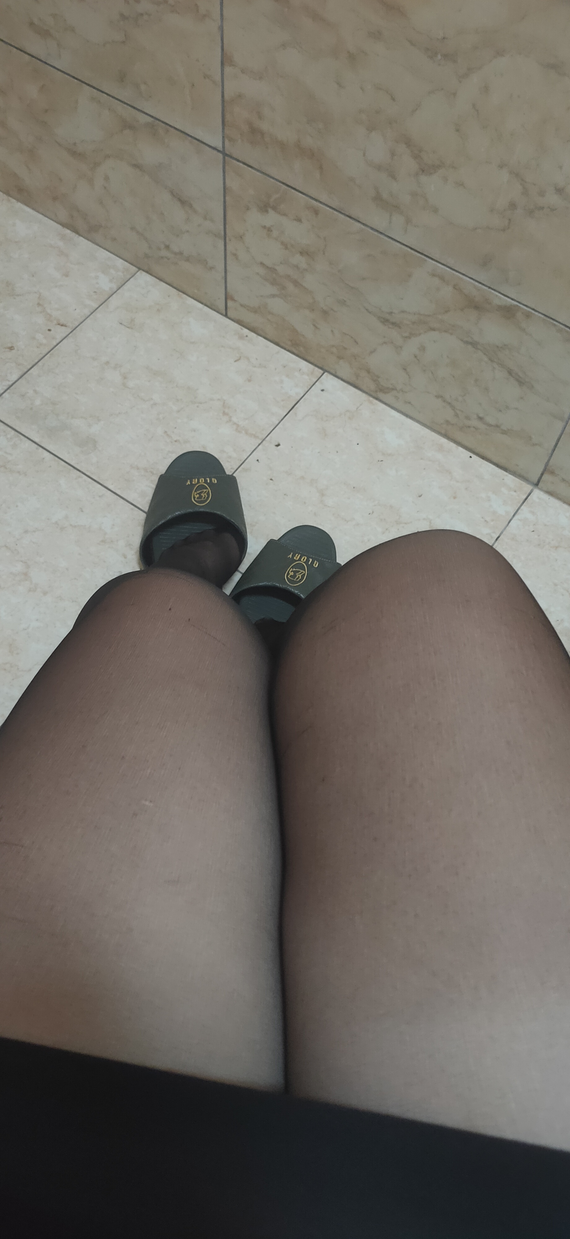 八大姐妹的重原味黑絲襪，新買家優惠只要800