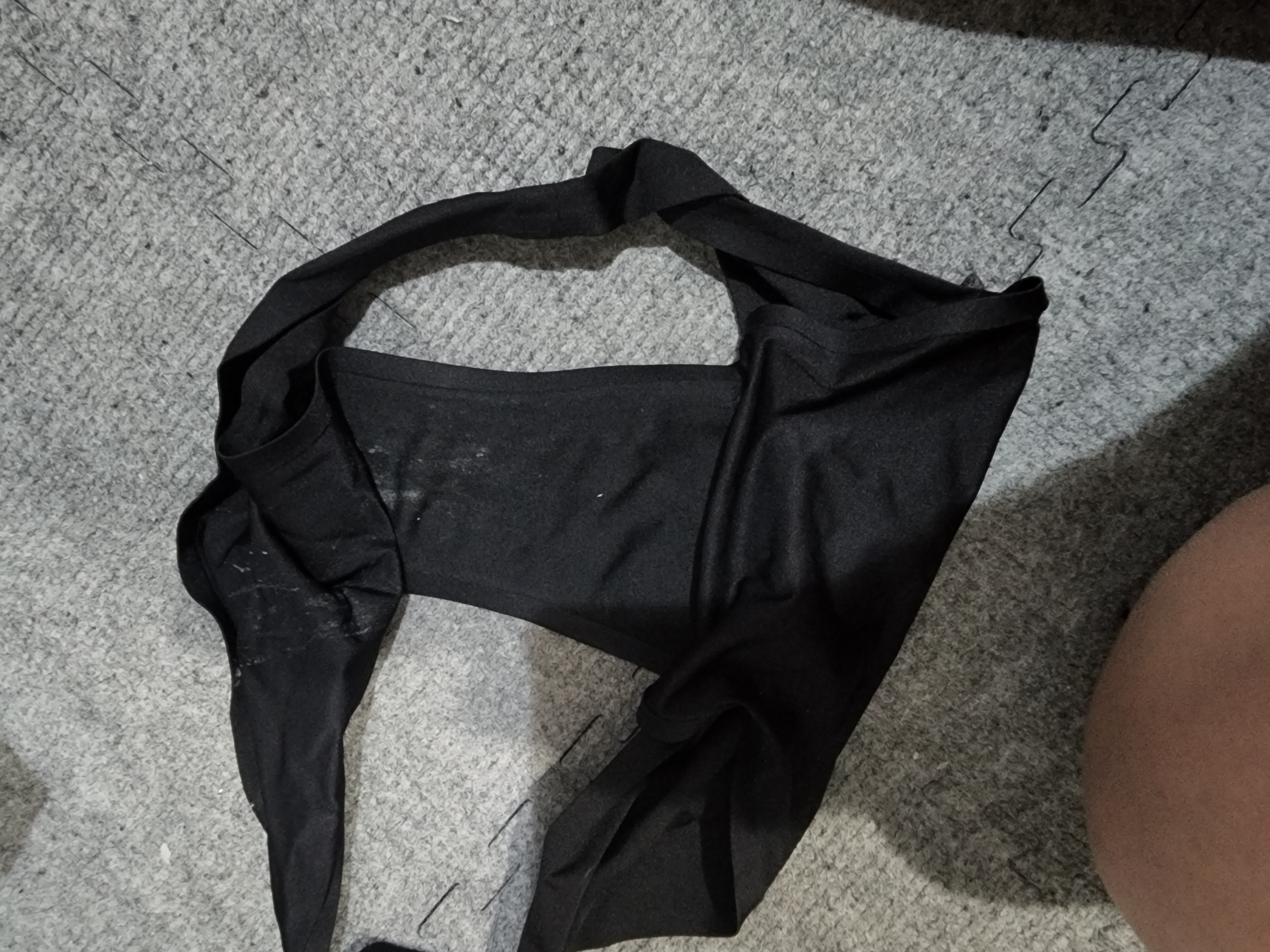 沾滿淫水的內褲