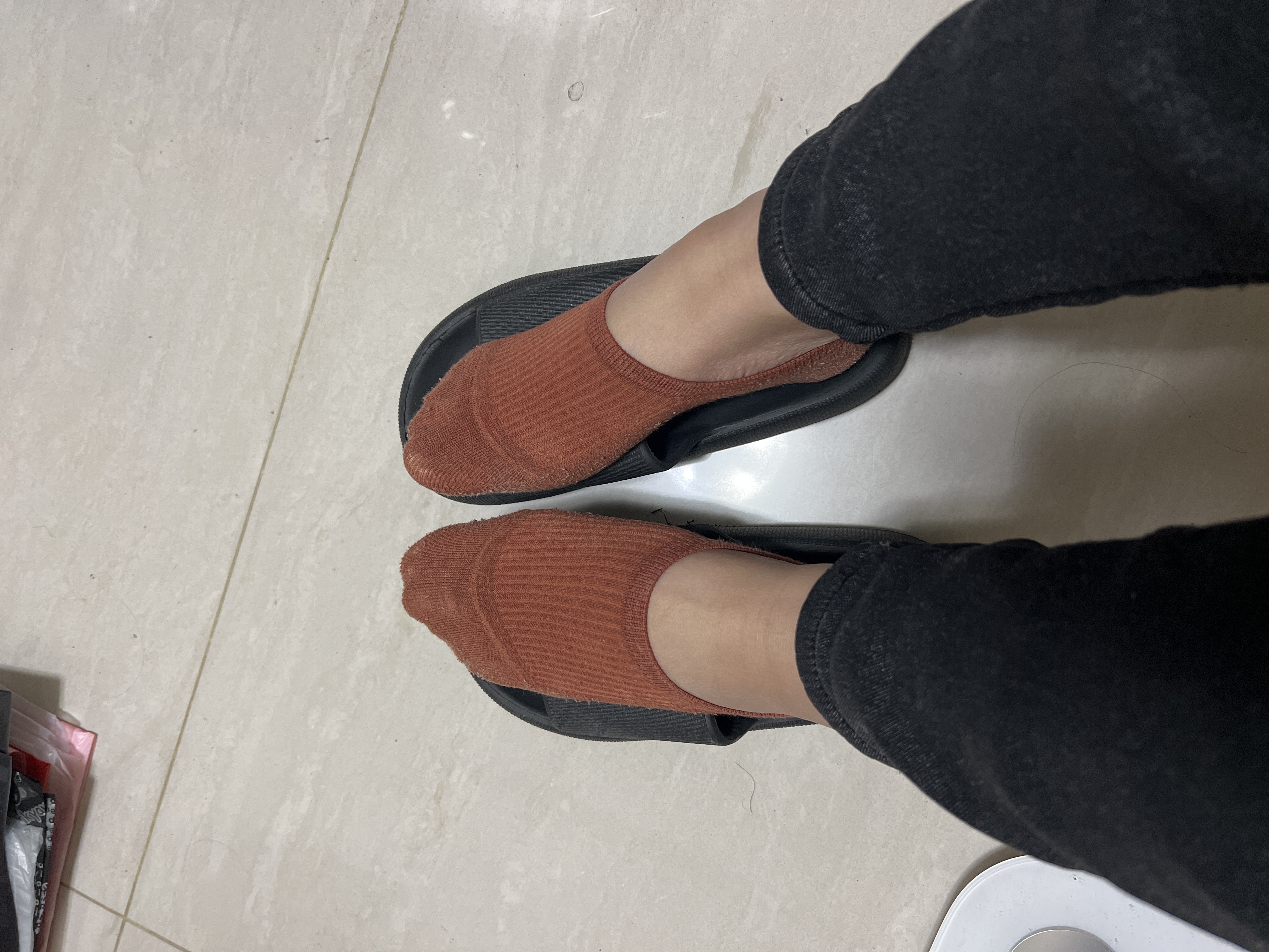 穿了一整天的襪子