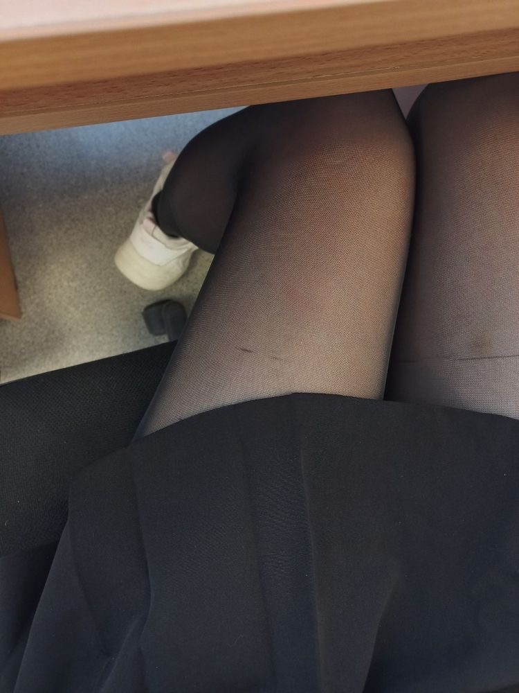 原味黑絲?? 想要更多可以上推特找我@yuri14167