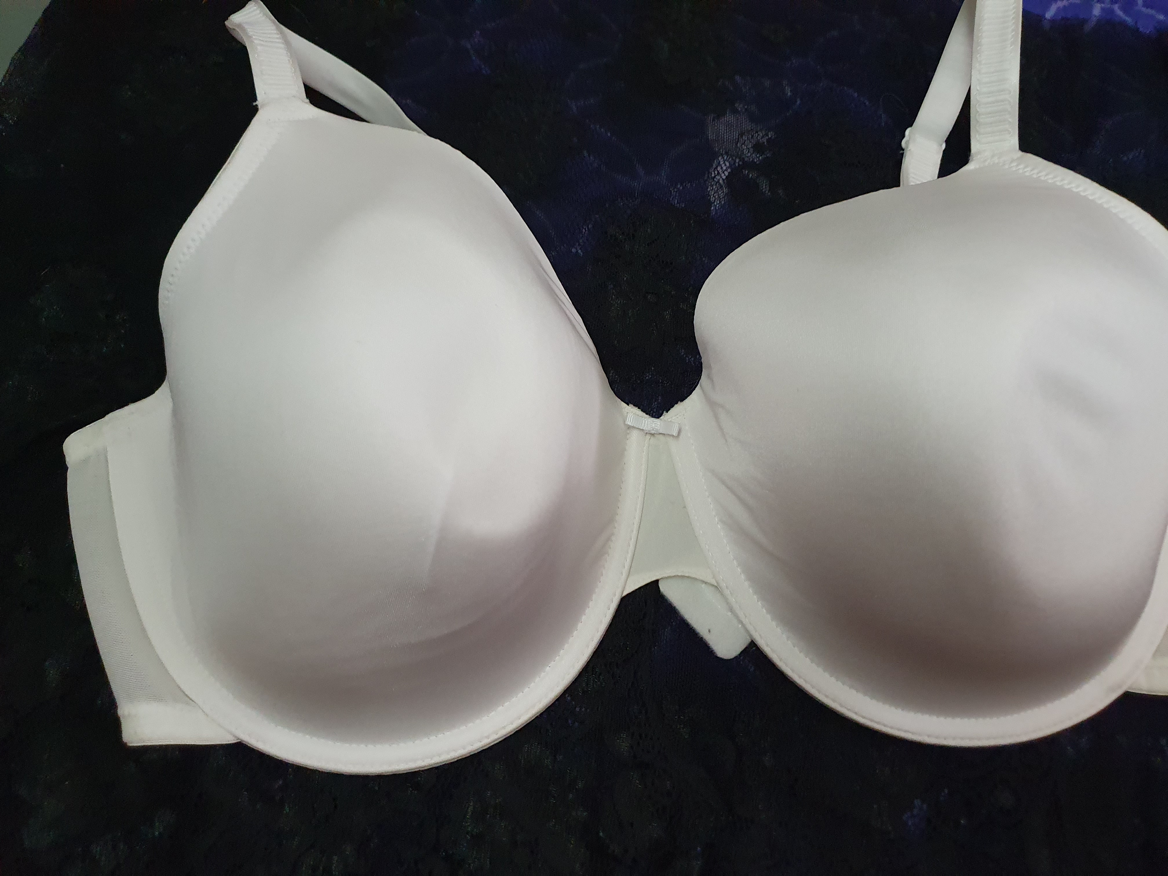 原味?純白薄襯內衣