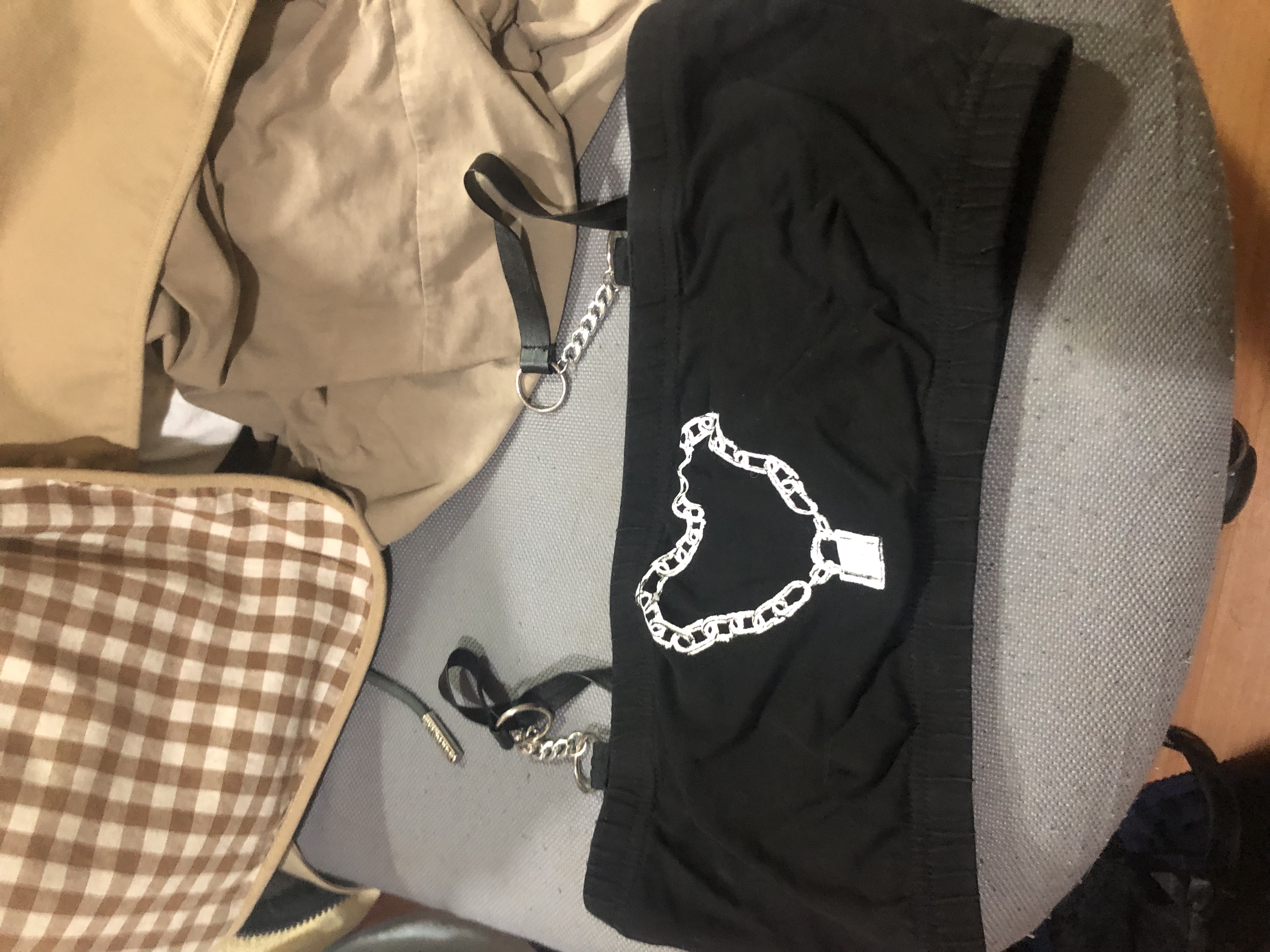 原味黑色小背心