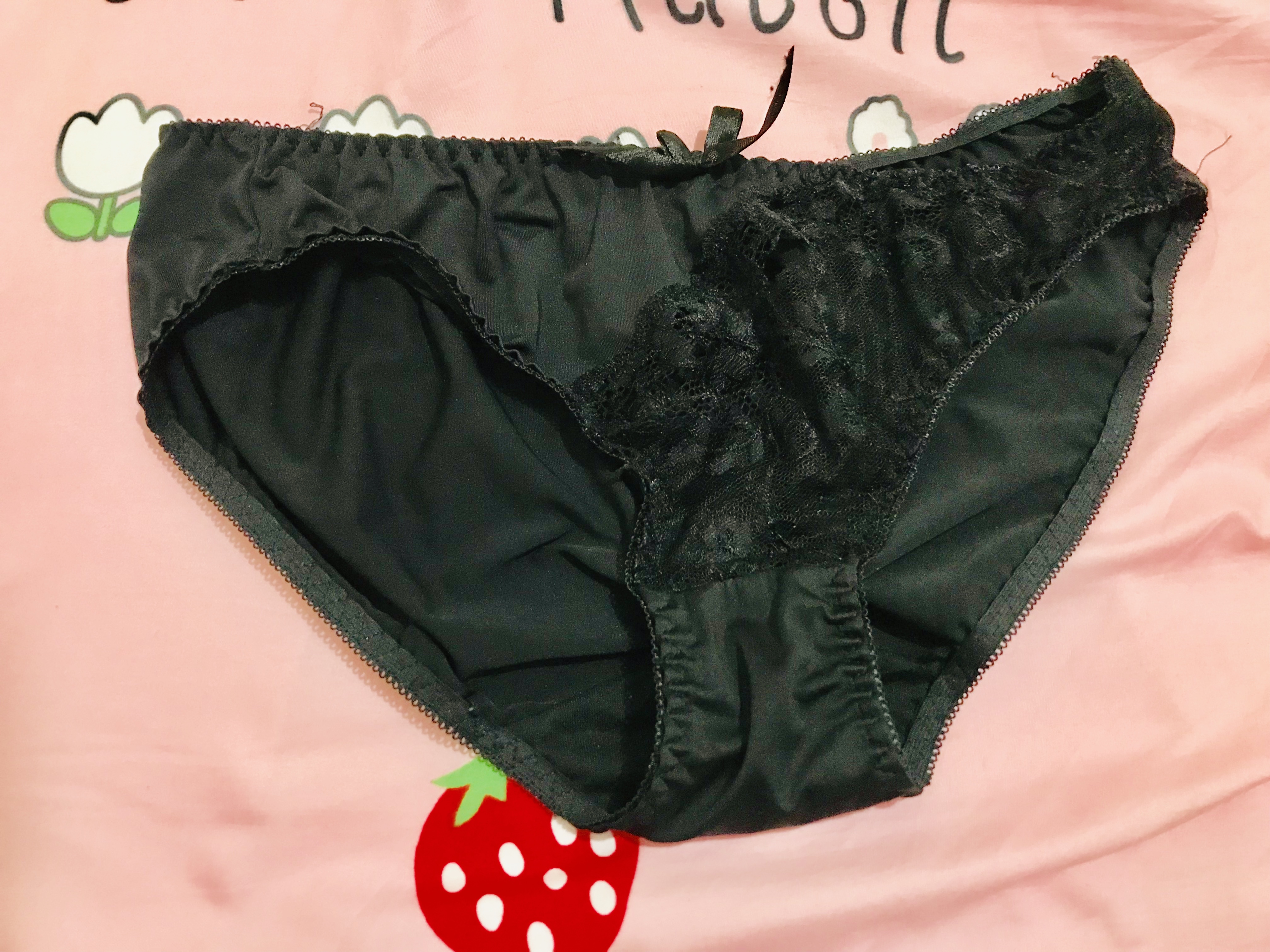 ??黑色蕾絲內內??