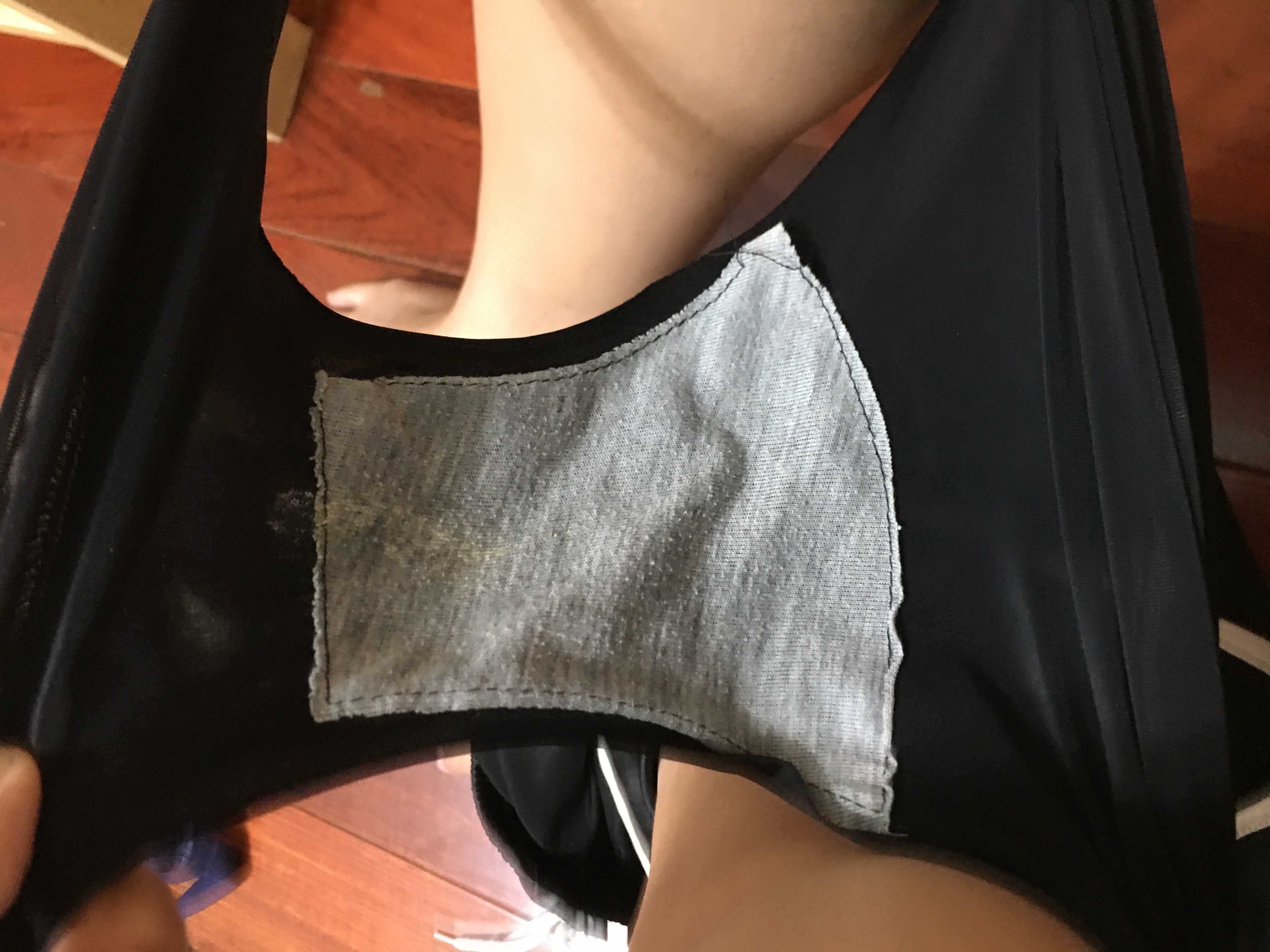 女大生原味內褲+4張高清穿照?